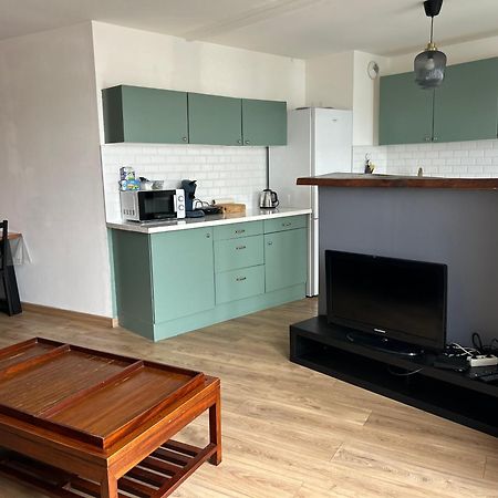 2 Bedroom Apartment + Parking Сен-Дени Экстерьер фото