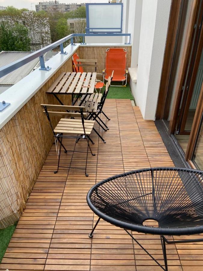 2 Bedroom Apartment + Parking Сен-Дени Экстерьер фото